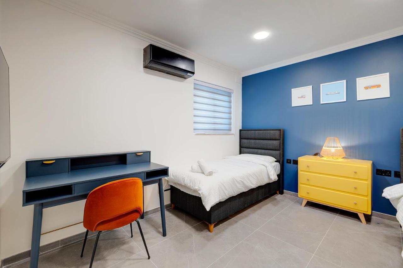 Art Deco Luxury Apartment, Central Location Sliema Ngoại thất bức ảnh