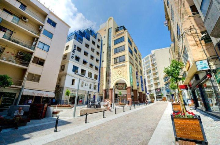 Art Deco Luxury Apartment, Central Location Sliema Ngoại thất bức ảnh